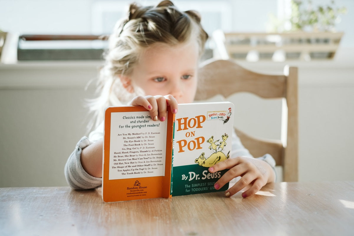 6 Genius ways to Make Kids Fall in Love with Reading